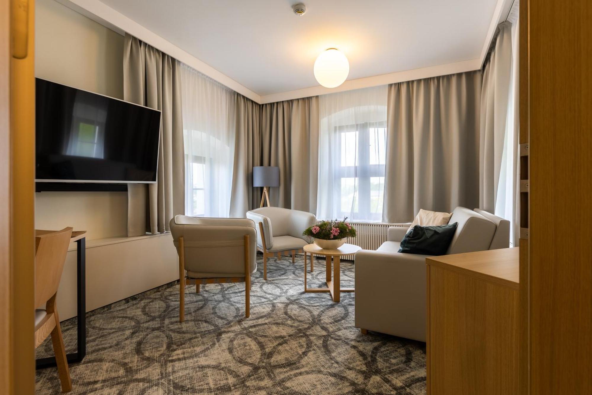 Zamek Trest Hotel Bagian luar foto